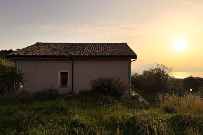 Image No.29-Villa for sale