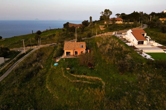 Image No.30-Villa for sale