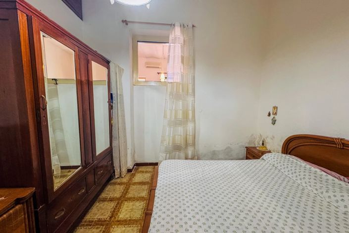 Image No.19-2 Bed Apartment for sale