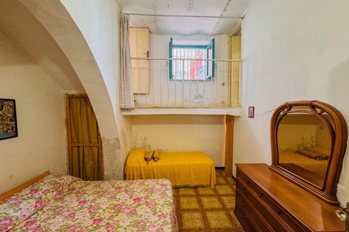 Image No.23-2 Bed Apartment for sale