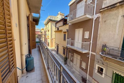 b5fbbe7a9f98b3330553f86040424952b08c5740f5204