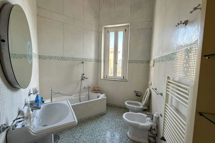 Image No.13-2 Bed Apartment for sale