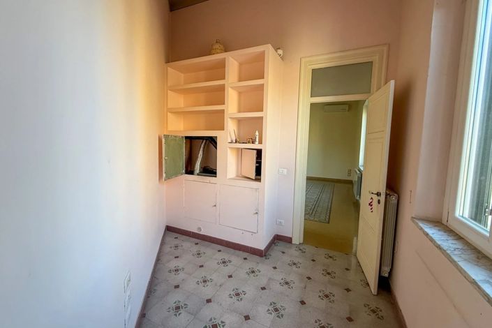 Image No.15-2 Bed Apartment for sale