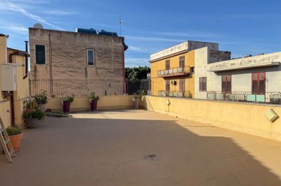 5317a1d9ae07a593786442fdcb9f010b01efd285be204