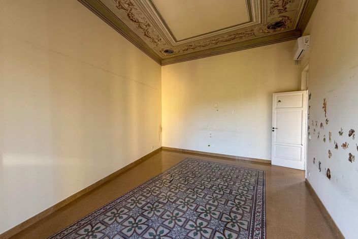 Image No.21-2 Bed Apartment for sale