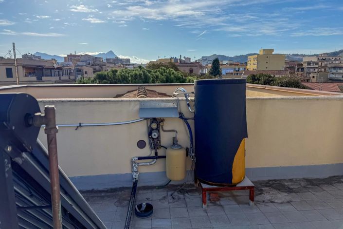 Image No.27-2 Bed Apartment for sale