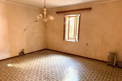 e814636f890813f222e861de5e310e9add56ae5ecb204