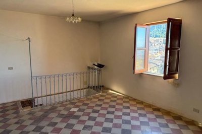 dc7e9b737d4ee91ff3f48b5a26af09f0afb318595c204