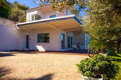 60ee071c11ea4324a9b7d7a4c0bda8bc0480bca5c9409