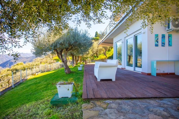 Image No.11-4 Bed Villa for sale