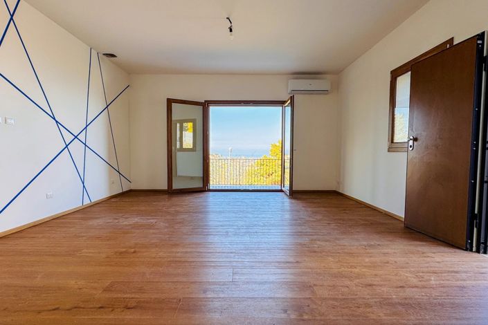 Image No.12-3 Bed Villa for sale