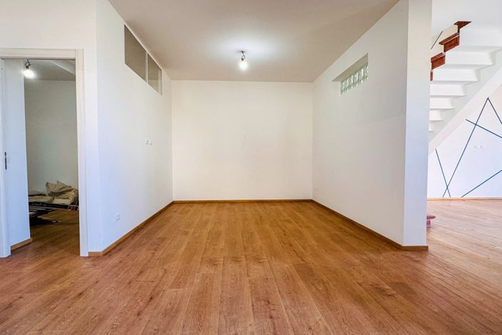 Image No.19-3 Bed Villa for sale