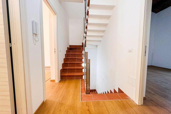 Image No.26-3 Bed Villa for sale