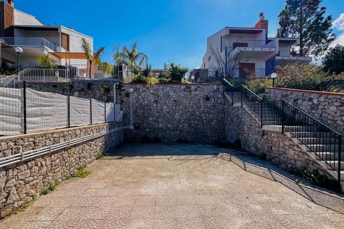 Image No.4-3 Bed Villa for sale