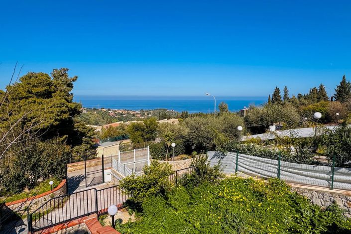 Image No.9-3 Bed Villa for sale