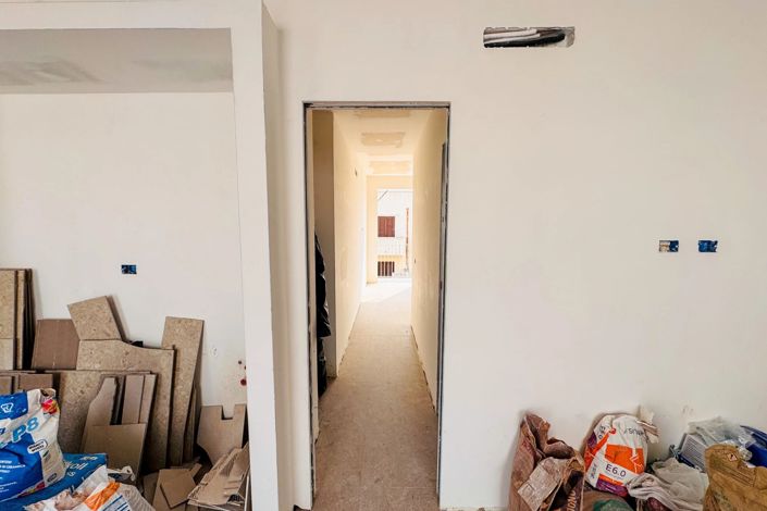 Image No.22-4 Bed House for sale