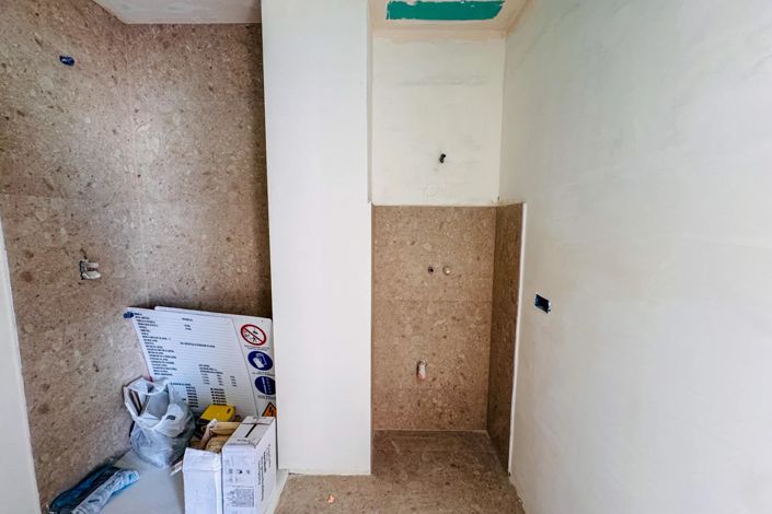 Image No.23-4 Bed House for sale