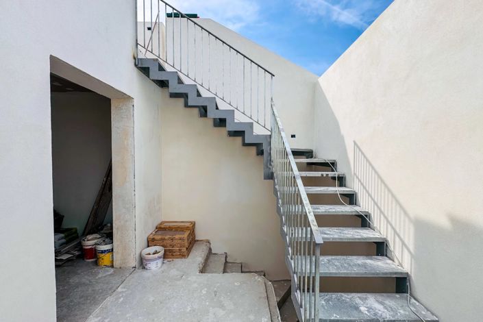 Image No.26-4 Bed House for sale