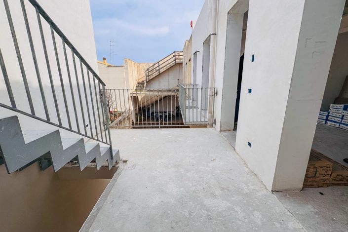 Image No.7-4 Bed House for sale