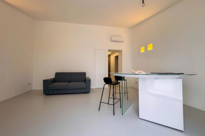 Image No.22-2 Bed Apartment for sale