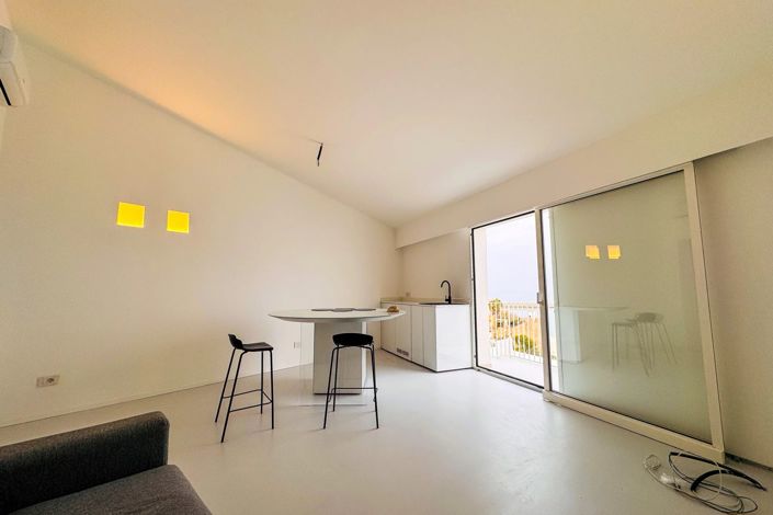 Image No.24-2 Bed Apartment for sale