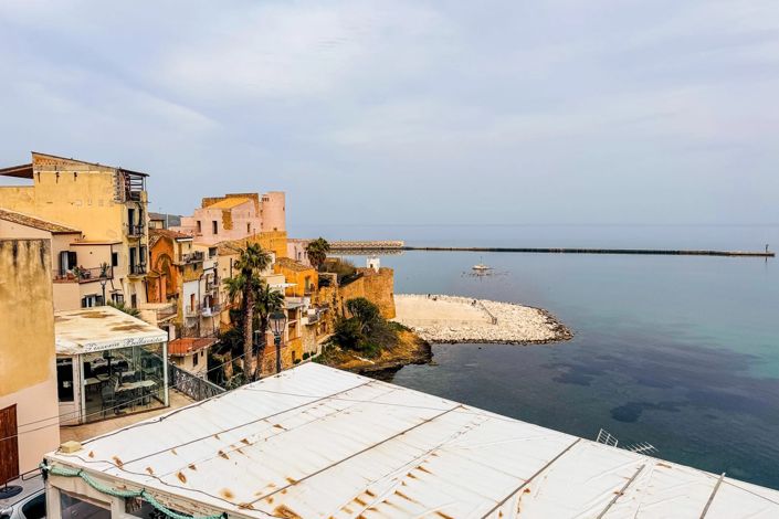 Image No.27-2 Bed Apartment for sale