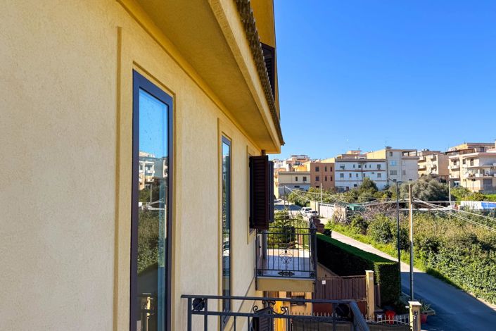 Image No.17-Maison de 4 chambres à vendre à Casteldaccia