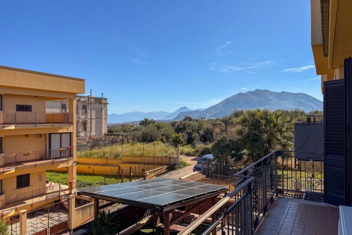 Image No.18-Maison de 4 chambres à vendre à Casteldaccia