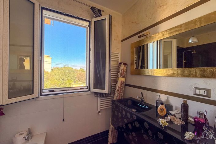 Image No.28-Maison de 4 chambres à vendre à Casteldaccia