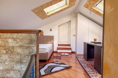 2401e091e937179e68168707f3ea76cd9f813d6a7f204