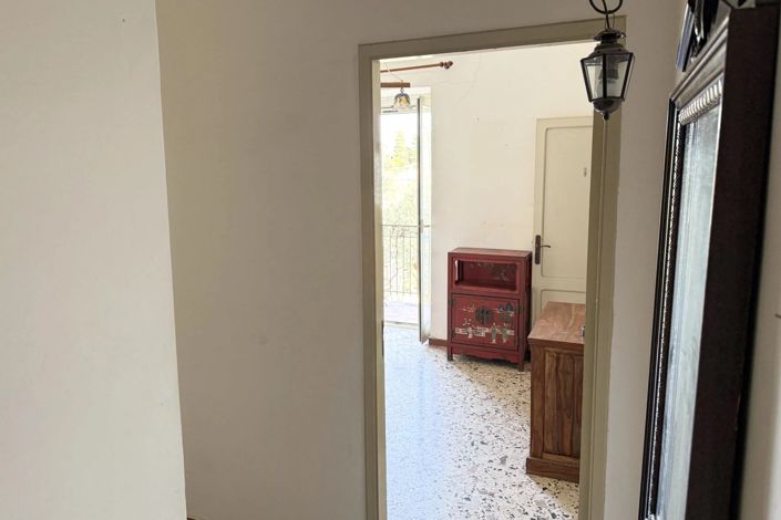 Image No.11-1 Bed House for sale