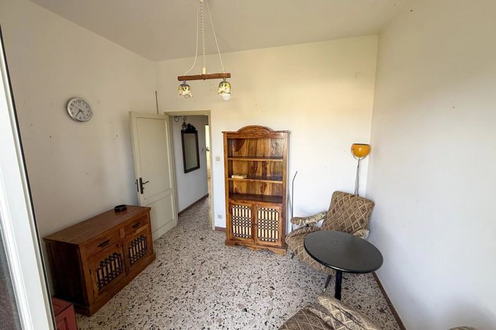 Image No.7-1 Bed House for sale