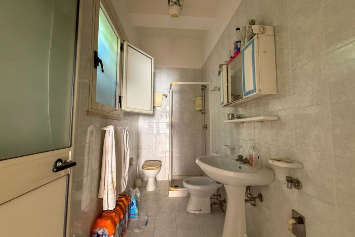 Image No.15-House for sale