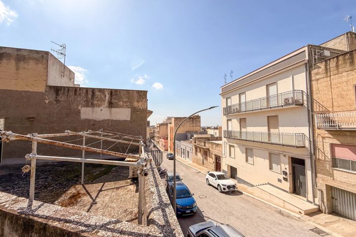 Image No.24-House for sale