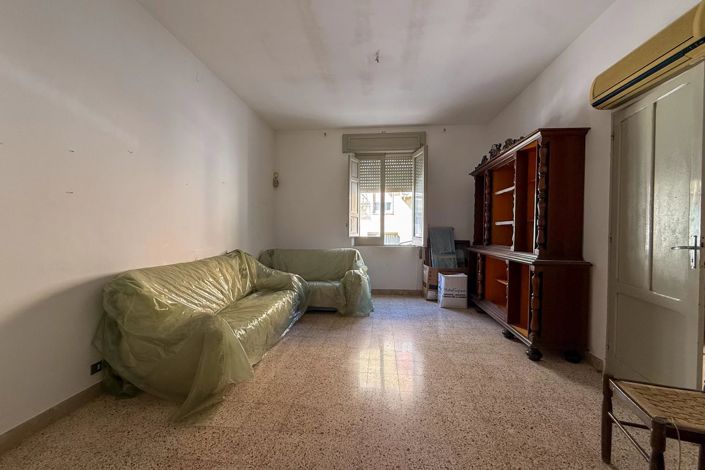 Image No.7-House for sale