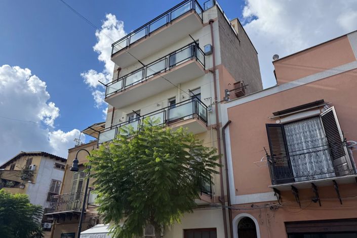 Image No.13-1 Bed Apartment for sale