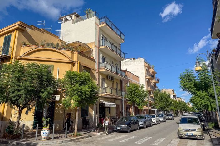 Image No.17-1 Bed Apartment for sale