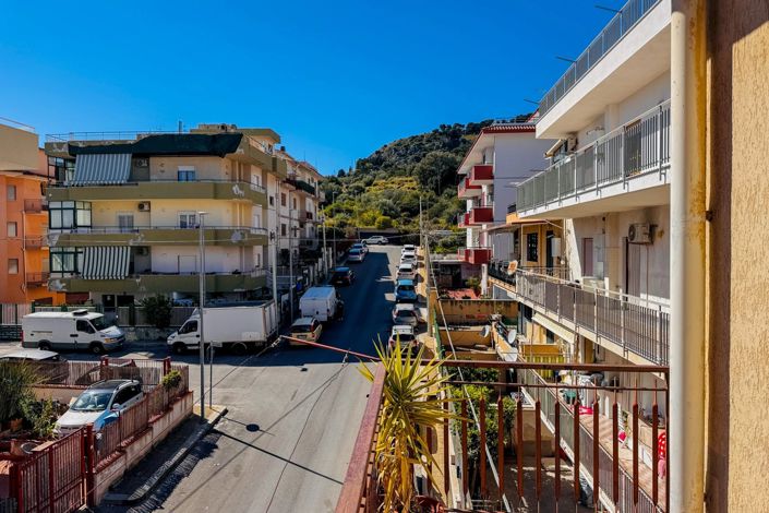 Image No.13-3 Bed Apartment for sale