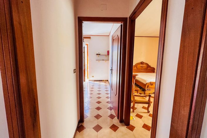 Image No.18-3 Bed Apartment for sale