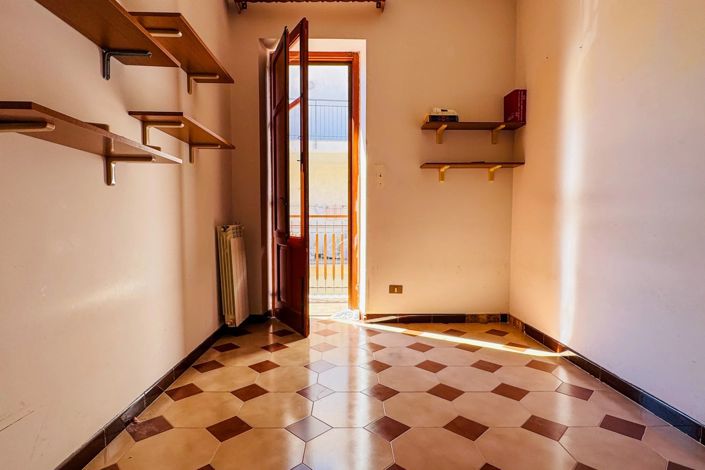 Image No.19-3 Bed Apartment for sale