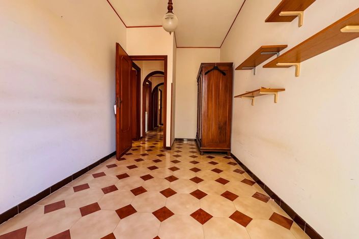 Image No.21-3 Bed Apartment for sale