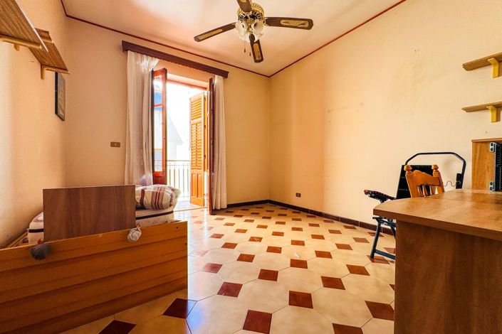 Image No.29-3 Bed Apartment for sale