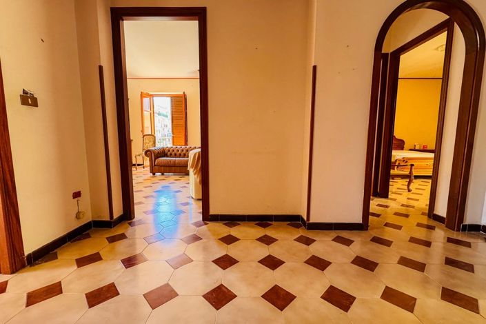 Image No.7-3 Bed Apartment for sale