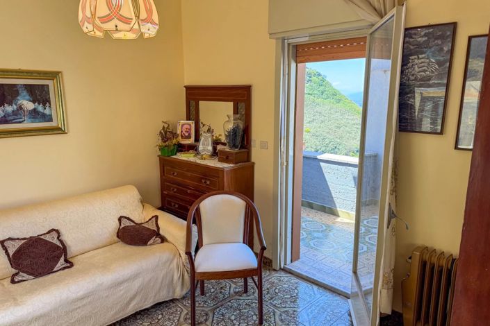 Image No.28-3 Bed House for sale