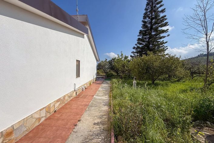 Image No.8-3 Bed Villa for sale