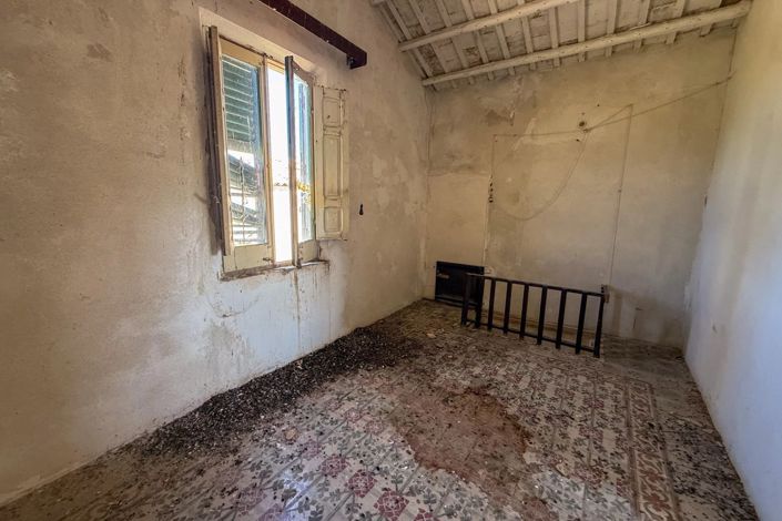 Image No.14-House for sale