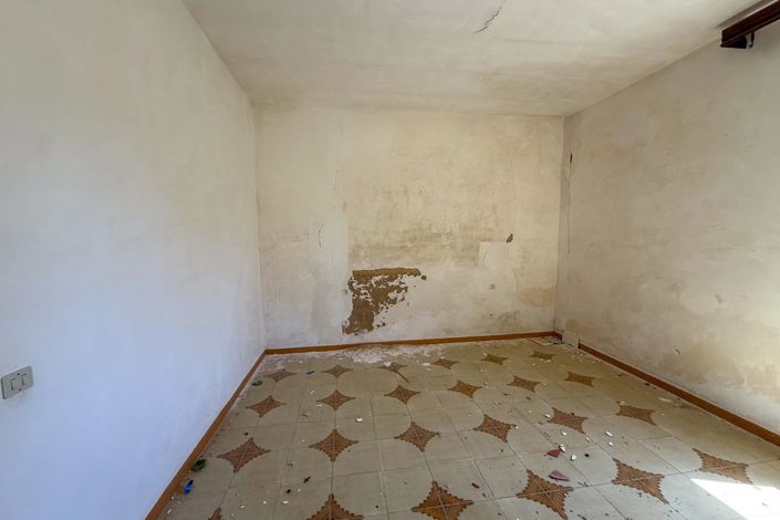 Image No.19-House for sale