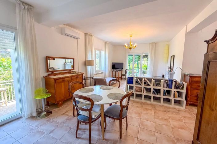 Image No.6-2 Bed Villa for sale