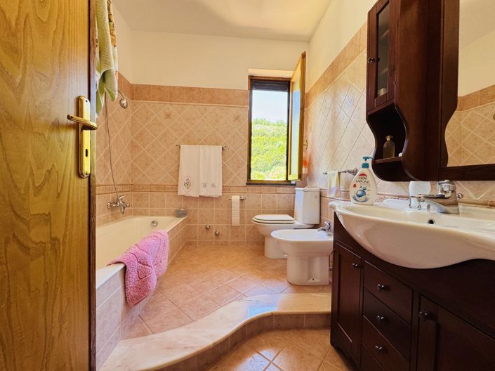 Image No.27-Appartement de 2 chambres à vendre à Sant'Agata di Militello