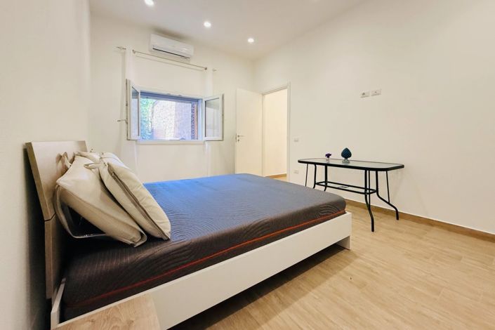Image No.24-2 Bed Apartment for sale
